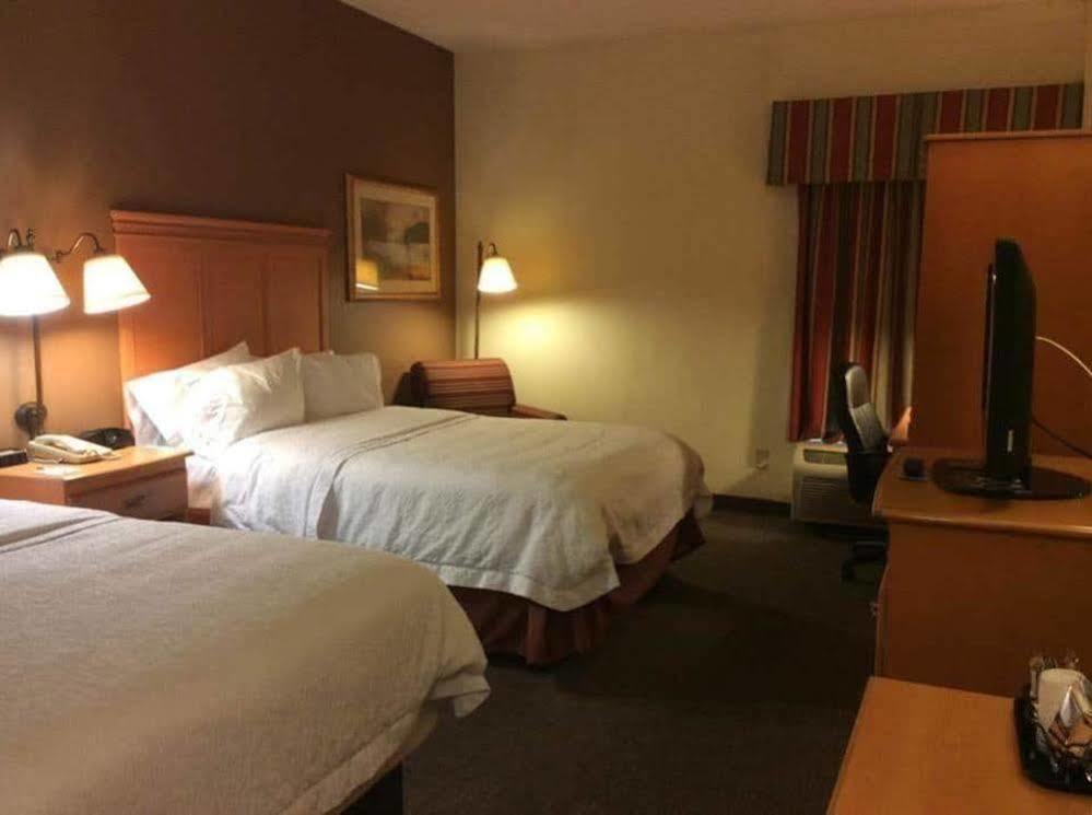 Wingate By Wyndham Hotel